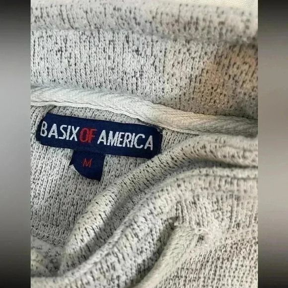 NEW BERN North Carolina mock Neck Gray sweatshirt Woman’s M BASIX OF America - Picture 13 of 15